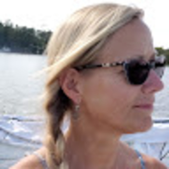 Meet your Posher, Toni - Picture 1 of 1